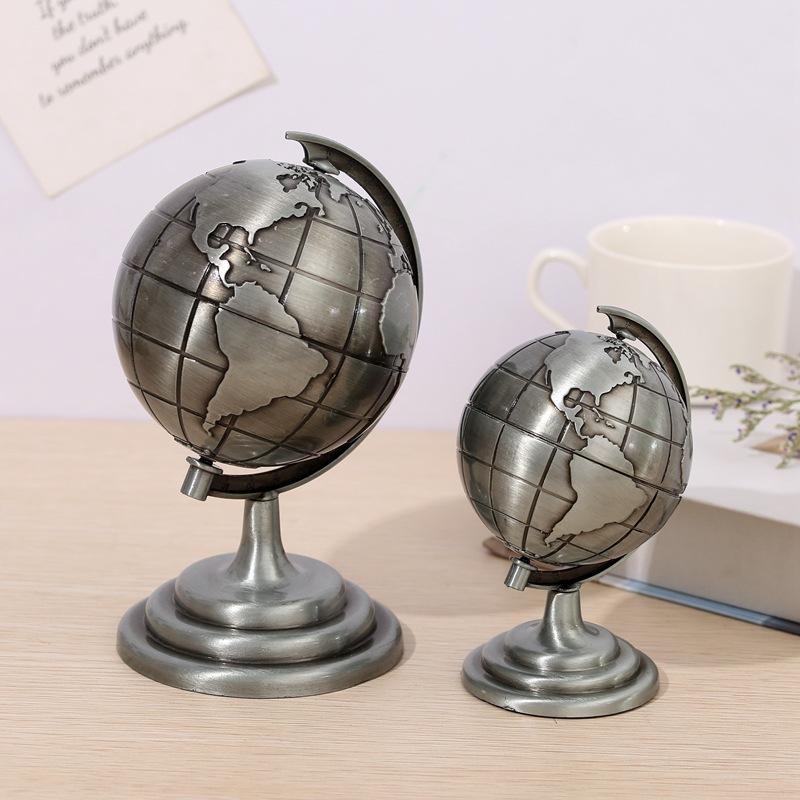 تمثال كرة أرضية عتيق من سبيكة  - مراجعة Office Furniture World وسعره